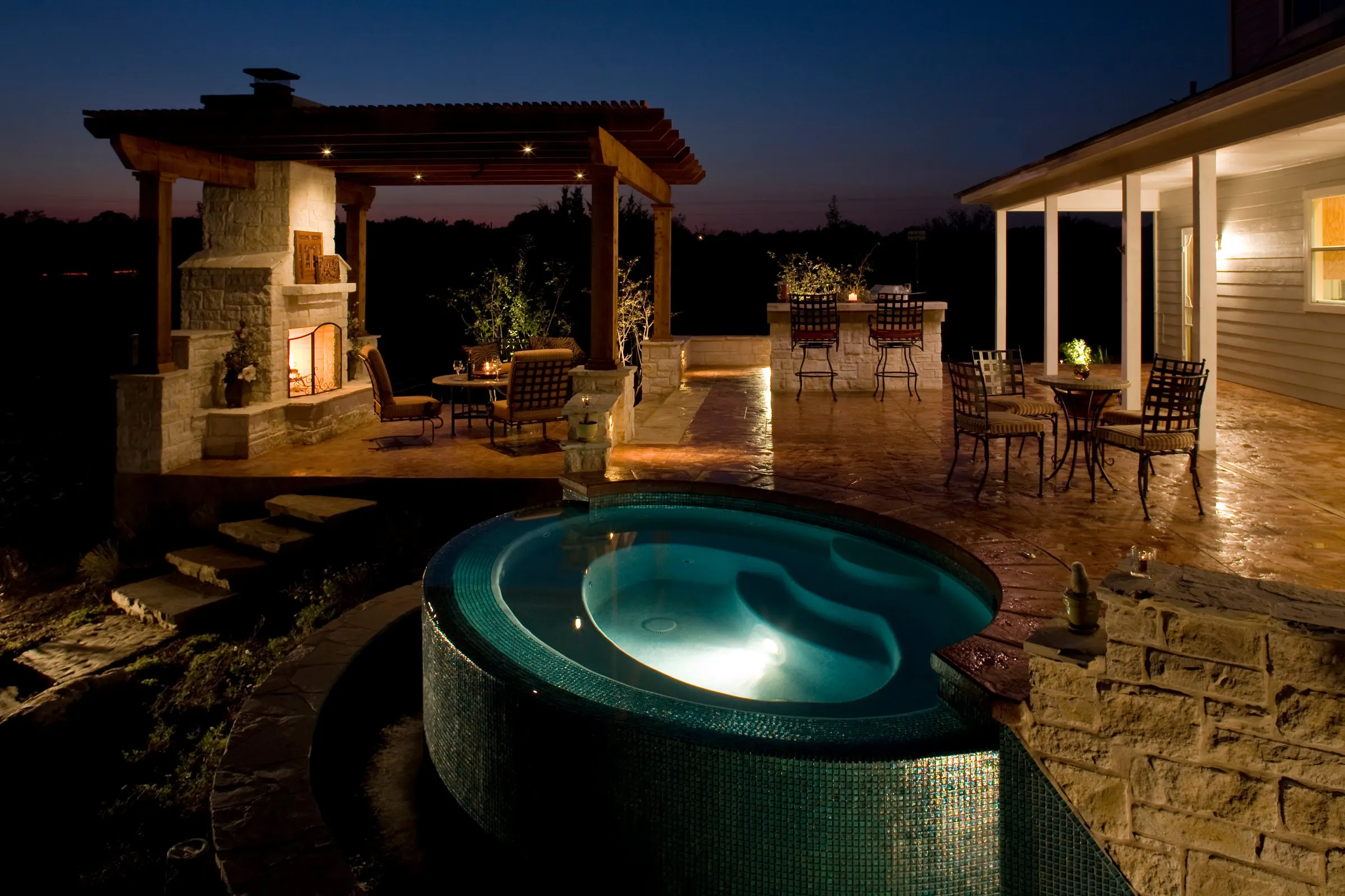 Vanishing Edge Spa & Hill Views, Boerne, TX